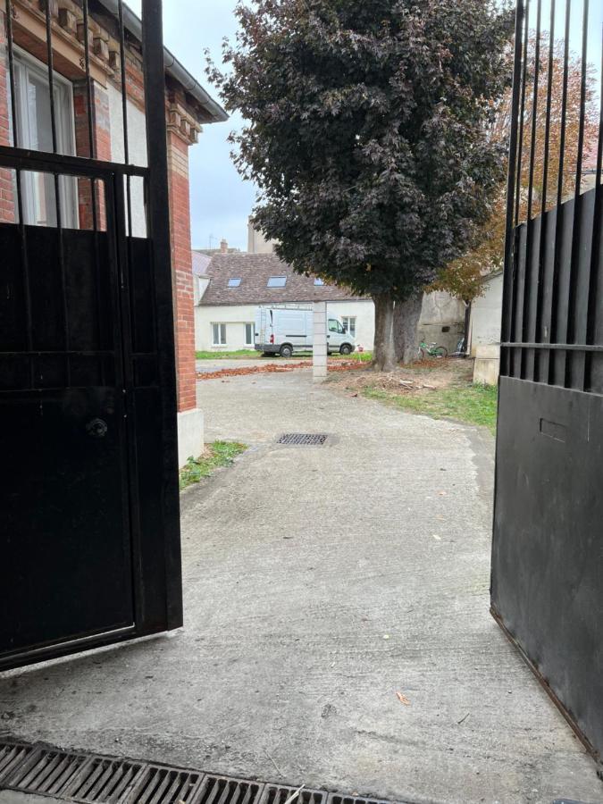 Le Relais De Saint Loup 1 A 66 Personnes Apartment Монтро-фот-Йон Екстериор снимка